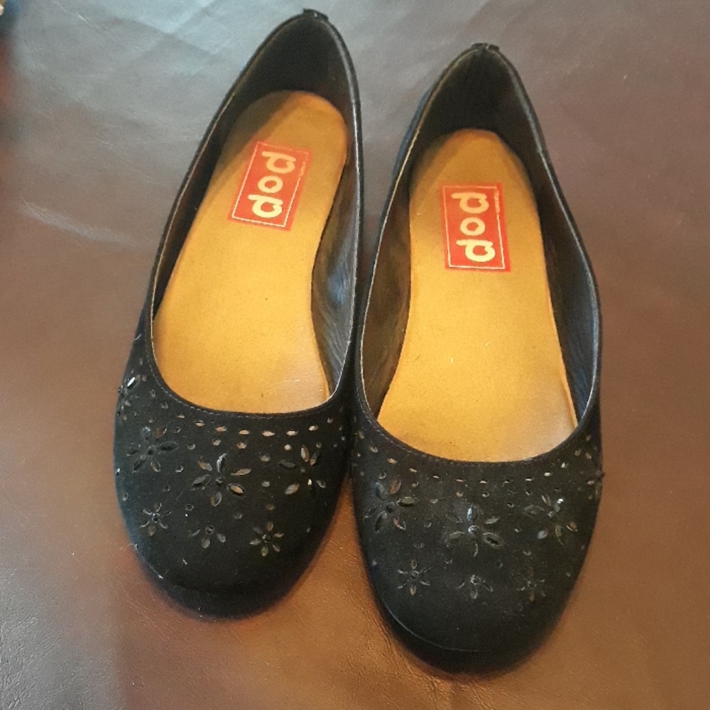 Black Closed Toe Flats